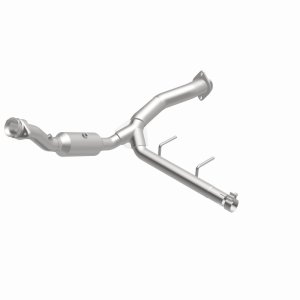 Ford F-150 Catalytic Converter - Magnaflow - Direct Fit - `15-`17 Ford F-150 Catalytic Converter - Magnaflow - Direct Fit - `15-`17