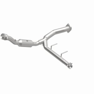 Ford F-150 Catalytic Converter - Magnaflow - Direct Fit - `15-`17 Ford F-150 Catalytic Converter - Magnaflow - Direct Fit - `15-`17