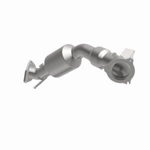 Land Rover LR2 Catalytic Converter - Magnaflow - California Grade CARB Compliant Direct-Fit - `13-`15