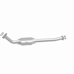 Toyota Sequoia Catalytic Converter - Direct Fit - Magnaflow - California Grade CARB Compliant - `05-`07