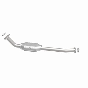Toyota Sequoia Catalytic Converter - Direct Fit - Magnaflow - California Grade CARB Compliant - `05-`07