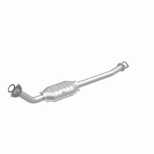 Toyota Sequoia Catalytic Converter - Direct Fit - Magnaflow - California Grade CARB Compliant - `05-`07