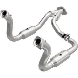 Ford F-350 Super Duty Catalytic Converter - Magnaflow - Direct Fit - `08-`10