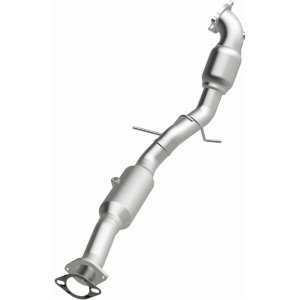 Volvo V70 Catalytic Converter - Magnaflow - California Grade CARB Compliant Direct-Fit - `03-`04