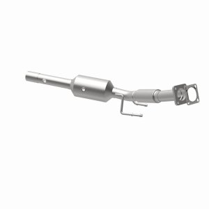 Volkswagen Jetta Catalytic Converter - Magnaflow - California Grade CARB Compliant Direct-Fit - `05-`09
