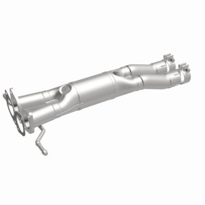 Ford Taurus Catalytic Converter - Magnaflow - Direct Fit - 2010