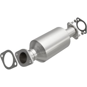 Kia Rondo Catalytic Converter - Magnaflow - Direct Fit, California Grade, CARB Compliant - `07-`10