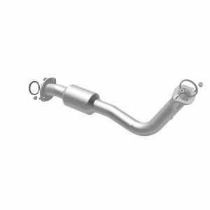 Toyota RAV4 Catalytic Converter - Magnaflow - California Grade CARB Compliant Direct-Fit - `13-`15