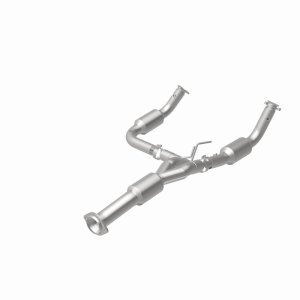 Chevrolet Express 2500 Catalytic Converter - Magnaflow - Direct Fit - `12-`17