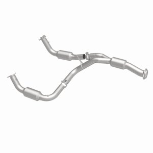 Chevrolet Express 3500 Catalytic Converter - Magnaflow - Direct Fit - `12-`17