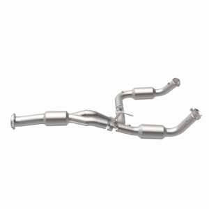 Chevrolet Express 3500 Catalytic Converter - Magnaflow - Direct Fit - `12-`17