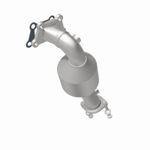 GMC Terrain Catalytic Converter - Magnaflow - California Grade CARB Compliant Direct-Fit - `10-`16