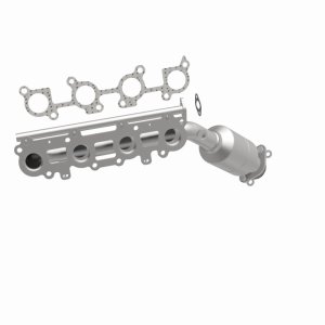 Toyota 4Runner Catalytic Converter - Magnaflow - California Grade CARB Compliant, Direct-Fit - `05-`09