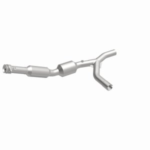 Ford E-250 Performance Exhaust - Magnaflow - California Direct-Fit - 2007