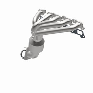 Chevrolet Colorado Catalytic Converter - Magnaflow - California Grade CARB Compliant, Direct Fit - `08-`12