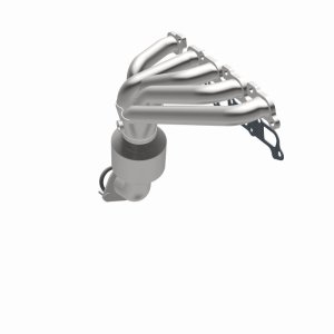 Chevrolet Colorado Catalytic Converter - Magnaflow - California Grade CARB Compliant, Direct Fit - `08-`12