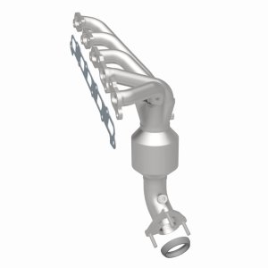 GMC Canyon Catalytic Converter - Magnaflow - California Grade CARB Compliant, Direct Fit - `08-`12