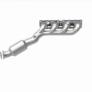 Nissan Armada Performance Exhaust - Magnaflow - Direct-Fit Catalytic Converter - `05-`06