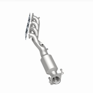 Nissan Armada Performance Exhaust - Magnaflow - Direct-Fit Catalytic Converter - `05-`06