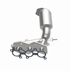 Toyota Sienna Catalytic Converter Direct Fit - Magnaflow - California Grade CARB Compliant - `11-`15