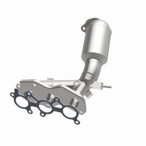 Toyota Sienna Catalytic Converter Direct Fit - Magnaflow - California Grade CARB Compliant - `11-`15