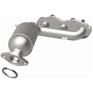 Toyota Sienna Catalytic Converter - Magnaflow - Direct Fit - 2011