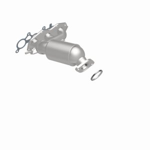 Toyota Sienna Catalytic Converter - Magnaflow - Direct Fit - 2011