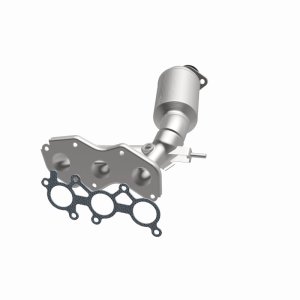 Toyota Sienna Catalytic Converter - Magnaflow - Direct Fit - 2011