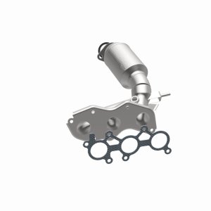 Toyota Sienna Catalytic Converter - Magnaflow - Direct Fit - 2011