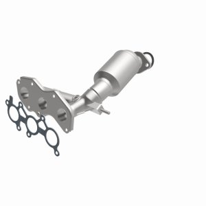 Toyota Sienna Catalytic Converter - Magnaflow - Direct Fit - 2011