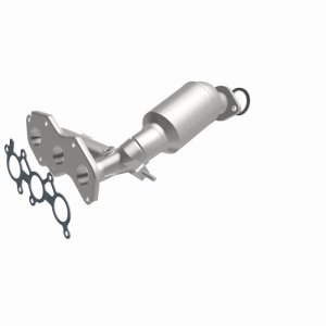 Toyota Sienna Catalytic Converter - Magnaflow - Direct Fit - 2011
