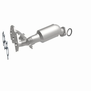 Toyota Sienna Catalytic Converter - Magnaflow - Direct Fit - 2011