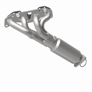 Nissan Frontier Catalytic Converter - Magnaflow - Direct Fit - `05-`16