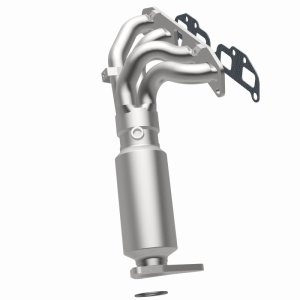 Nissan Frontier Catalytic Converter - Magnaflow - Direct Fit - `05-`16