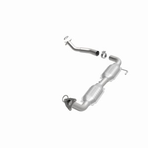Toyota Sequoia Catalytic Converter - Magnaflow - California Direct-Fit - `08-`09