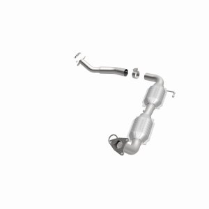 Toyota Sequoia Catalytic Converter - Magnaflow - California Direct-Fit - `08-`09
