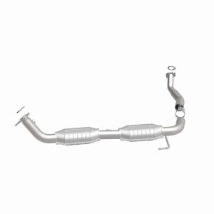 Toyota Sequoia Catalytic Converter - Magnaflow - California Direct-Fit - `08-`09