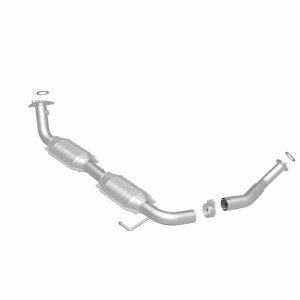 Toyota Sequoia Catalytic Converter - Magnaflow - California Direct-Fit - `08-`09