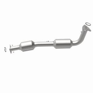 Toyota Sequoia Catalytic Converter - Magnaflow - California Grade CARB Compliant Direct-Fit - `08-`09