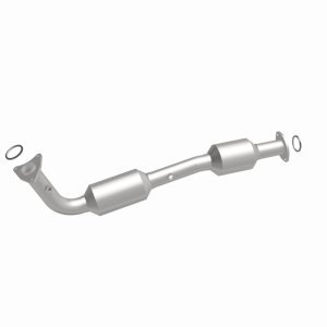 Toyota Sequoia Catalytic Converter - Magnaflow - CARB Compliant Direct-Fit - `08-`17