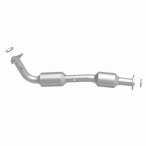 Toyota Sequoia Catalytic Converter - Magnaflow - CARB Compliant Direct-Fit - `08-`17