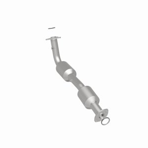 Toyota Sequoia Catalytic Converter - Magnaflow - CARB Compliant Direct-Fit - `08-`17