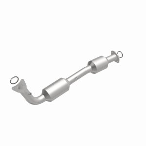 Toyota Sequoia Catalytic Converter - Magnaflow - CARB Compliant Direct-Fit - `08-`17