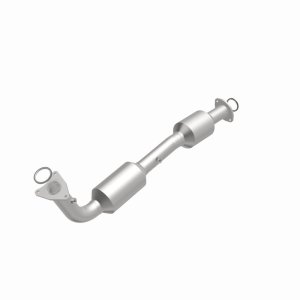 Toyota Sequoia Catalytic Converter - Magnaflow - CARB Compliant Direct-Fit - `08-`17