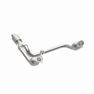 Chevrolet Silverado 1500 Catalytic Converter - Magnaflow - Direct-Fit, CARB Compliant - `14-`16
