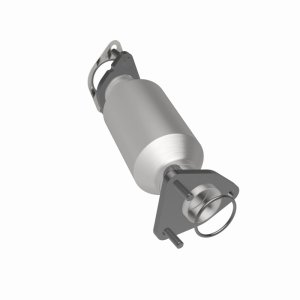 Nissan Frontier Catalytic Converter - Magnaflow - California Grade CARB Compliant Direct-Fit - `07-`19