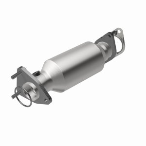 Nissan Xterra Catalytic Converter - Magnaflow - California Grade CARB Compliant Direct-Fit - `07-`15