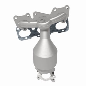 Hyundai Entourage Catalytic Converter - Magnaflow - California Grade CARB Compliant - `07-`08