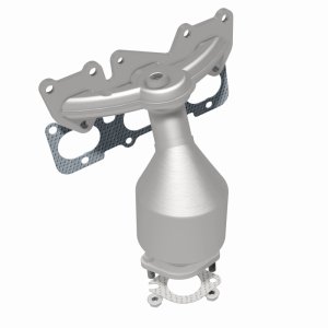 Kia Sedona Catalytic Converter - Magnaflow - California Grade CARB Compliant - `06-`10