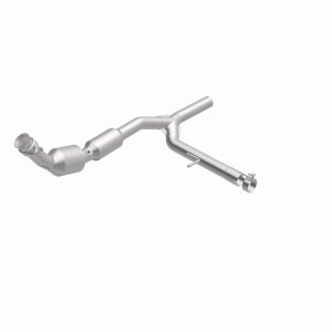 Ford F-150 Catalytic Converter - Magnaflow - Direct Fit - 2004